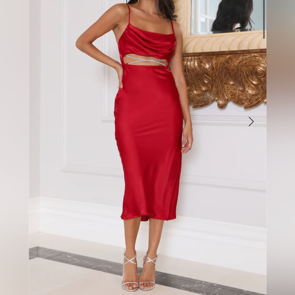 Hello✨Molly Midi Dress